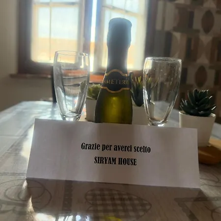 Siryam House Apartment SantʼIlario dʼEnza